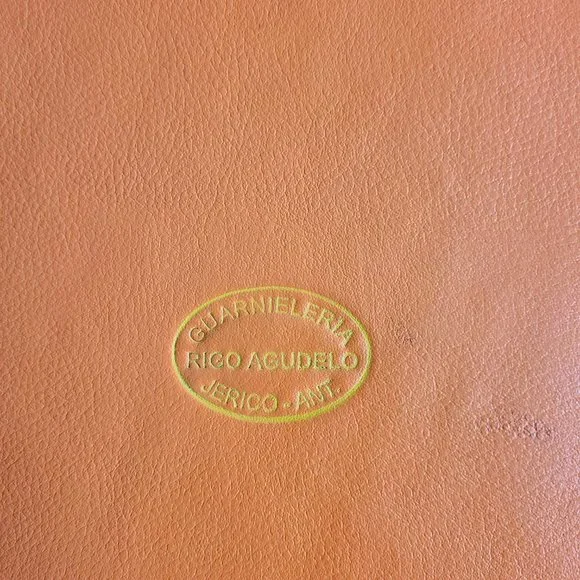 Guarnieleria rigo agudelo jerico-ant hand made leather bag. - Picture 7 of 16